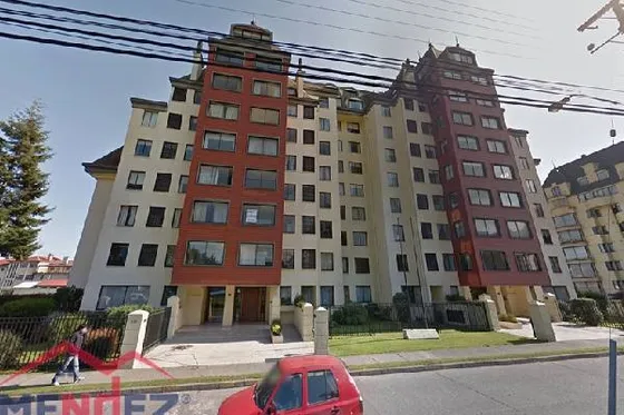 Z) Se Vende Amplio Depto. A Pasos Del Centro De La Ciudad