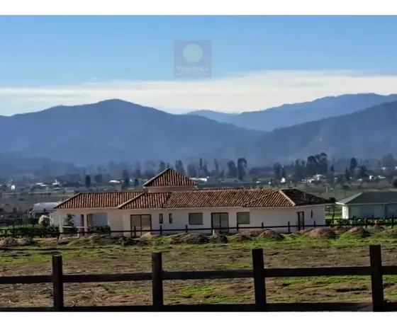 Vendo Parcela Con Casa, Con Recepción Final En Casablanca