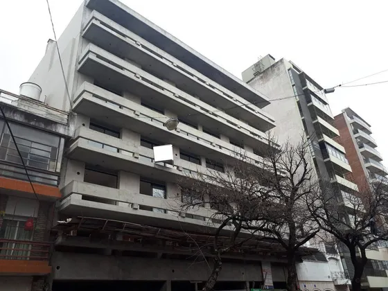 Pte Roca 1800 - Departamento De 1 Dormitorio En Venta - Rosario