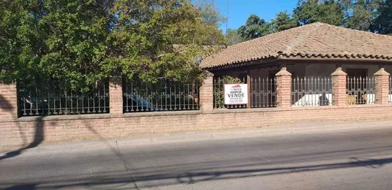 Amplia Casona Con Gran Terreno En Av. San Juan