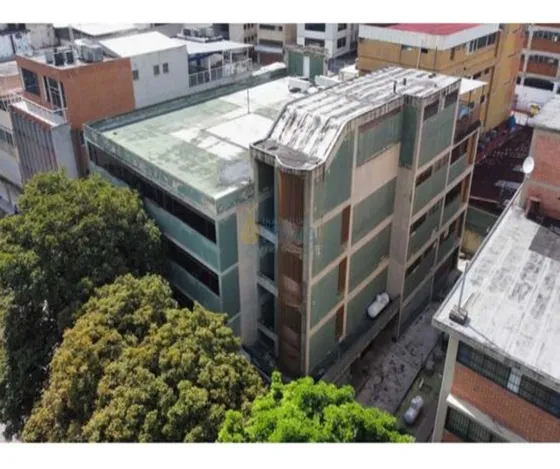 Se Vende Edificio Industrial La Urbina 3800m2
