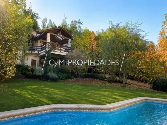 Arrayan. Impecable, En Condominio, Terreno Plano