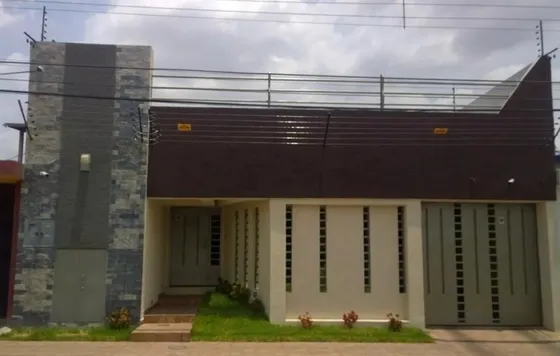 Rivero Bienes Raíces Promociona Y Vende Espectacular Casa En Corinsa