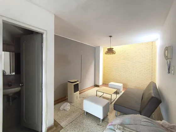 Casa En Venta En Avenida Libertadores. Cod V21079