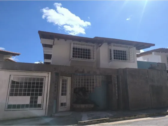 Se Vende Casa 400m2 Santa Paula 2054