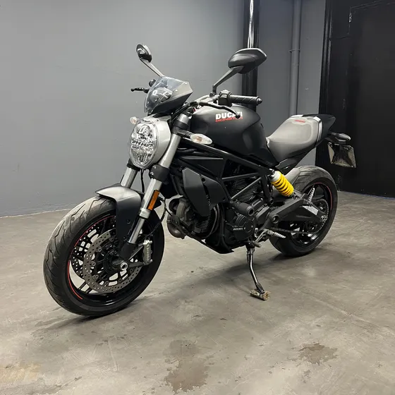 Ducati Monster 797