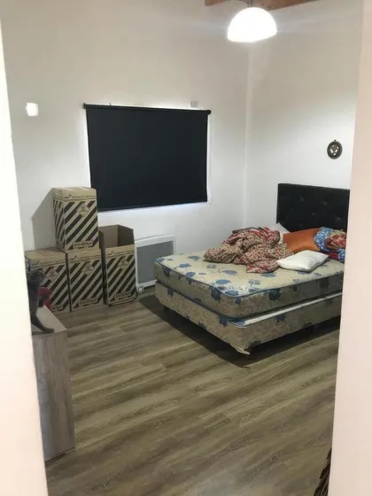Casa En Venta - 2 Dormitorios 2 Baños - Cochera - 120mts2 - Los Hornos, La Plata