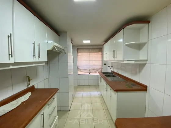 Departamento En Venta De 2 Dorm. En Los Angeles