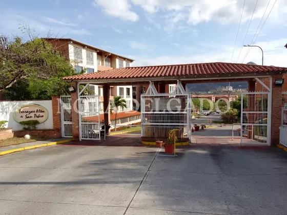 Apartamento En Venta Terr. Altos De San Pedro, Av. Intercomunal, Guarenas, Miranda 