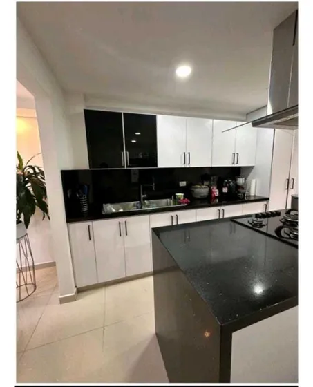 Vendo Casa Unifamiliar Con Buenos Acabados En Unidad Cerrada Envigado