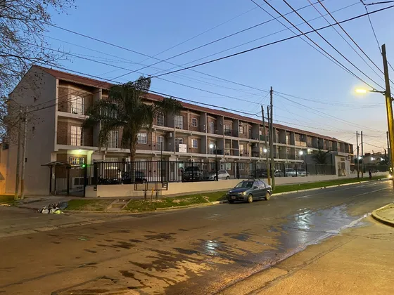 Departamento En Quilmes 2 Amb Pb Con Patio Y Cochera Dueño Vende O Permuta