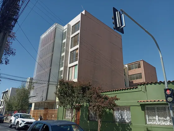 Edificios En Arriendo, Pleno Barrio Universitario Apto Comer