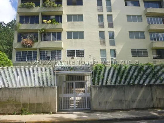Espectacular Pent House Con Excelente Vista Panoramica, Amplios Espacios, Moderna Cocina Empotrada, Pisos De Porcelanato,  Llos Naranjos Rsz