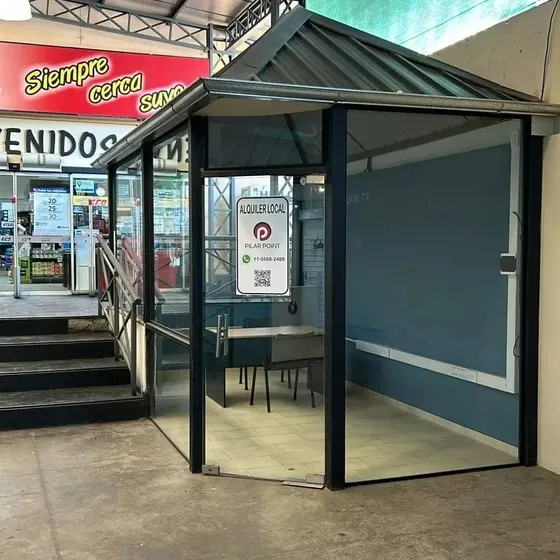 Oportunidad Alquiler Local/stand Comercial En Pilar Point, Pilar Centro.
