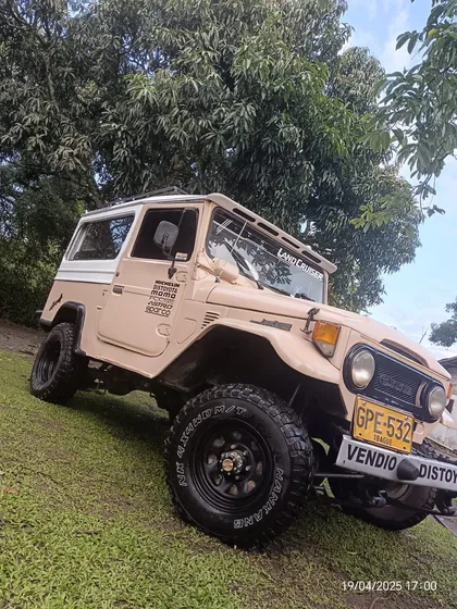 Toyota Land Cruiser 4.2 Fj43