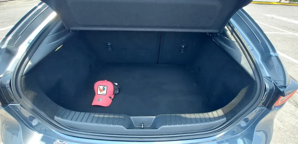 Mazda Mazda 3 2024 2.5t Signature Hatchback At