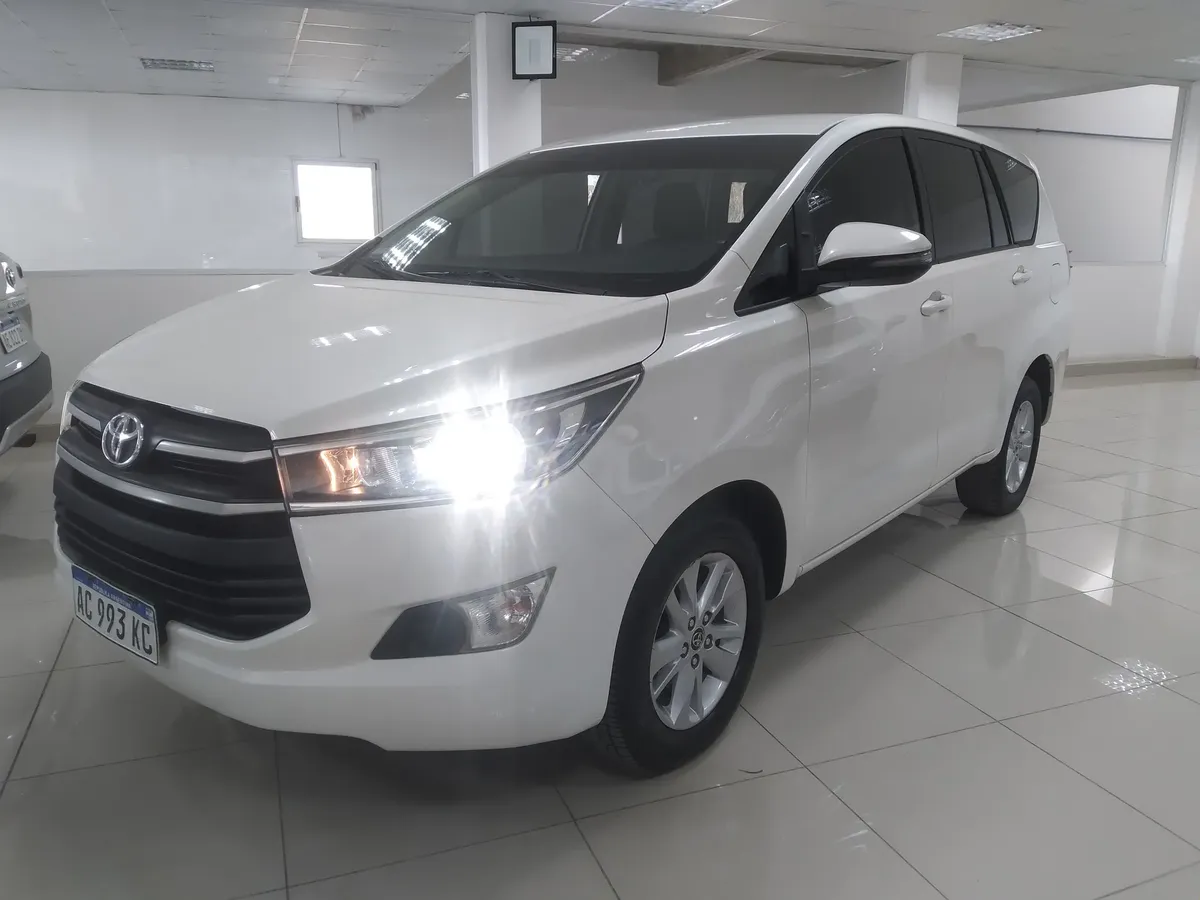 Toyota Innova 2.7 Sr 6AT 8A