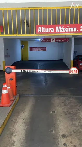Se Vende Estacionamiento Calle Dr. Sotero Del Rio, Santiago