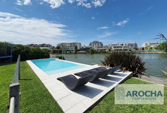 Casa En Venta Nuevo Quilmes A La Laguna Central