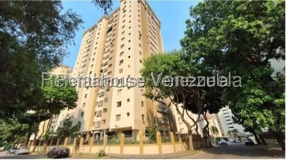 Apartamento En Venta Inm Beneficio Del Conjunto Piso Medio Planta Electrica 50% Tanque Subterraneo De Gran Capacidad, Gas Directo, Salon De Fiesta. Edificio De Data. Prebo I Valencia 25-19000