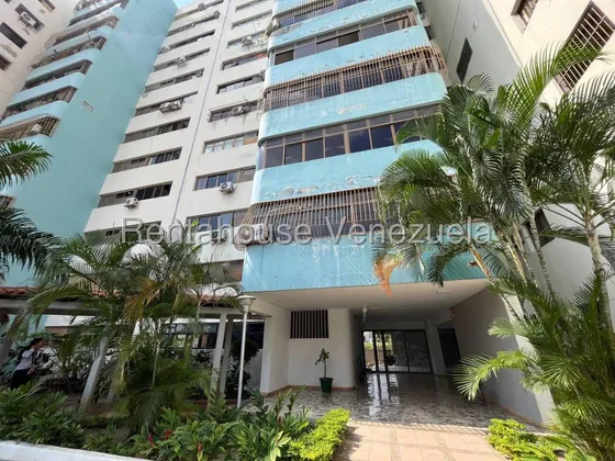 Venta Comodo Y Amplio Apartamento, Ubicado En Zona Este De La Ciudad Urb Fundalara Barquisimeto  Profesional Inmobiliario Mehilyn Perez 