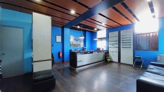 Galpón Industrial Trifásica 2 Montacarga Venta Independencia