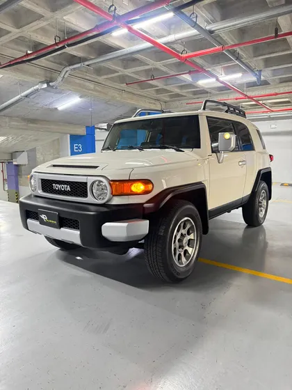 Toyota Fj Cruiser V6