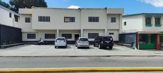 Alquiler Local Económico, Oportunidad Trigal Centro, Ubicación Céntrica. Avenida Principal, Transporte Público. Servicios: Agua Luz Aseo Internet Condominio, Gratis Servicio Mantenimiento Premium.
