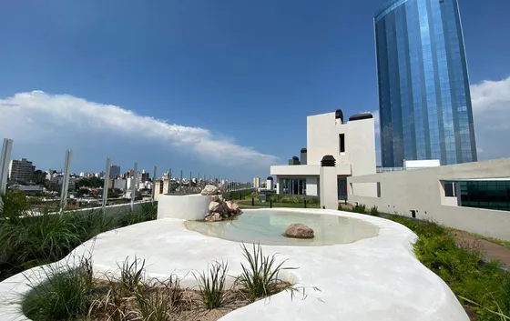 Departamento De Categoria En Venta - Un Dormitorio Con Amenities Frente A Capitalinas 