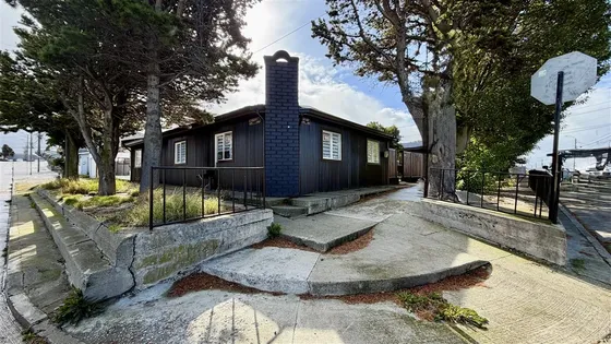 Casa En Venta De 3 Dorm. En Punta Arenas