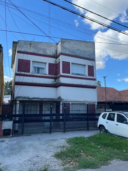 Venta En Bloque En Villa Dominico! Ideal Para Dos Familias. Se Escucha Ofertas!