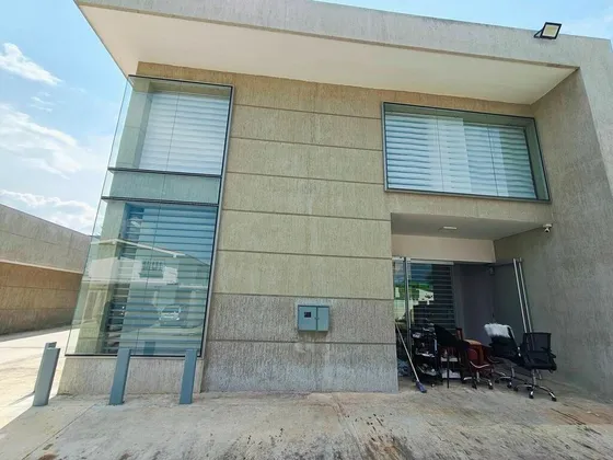 Alquiler Local Comercial Urbanizacion Santa Cecilia Valencia Mp Solo Clientes
