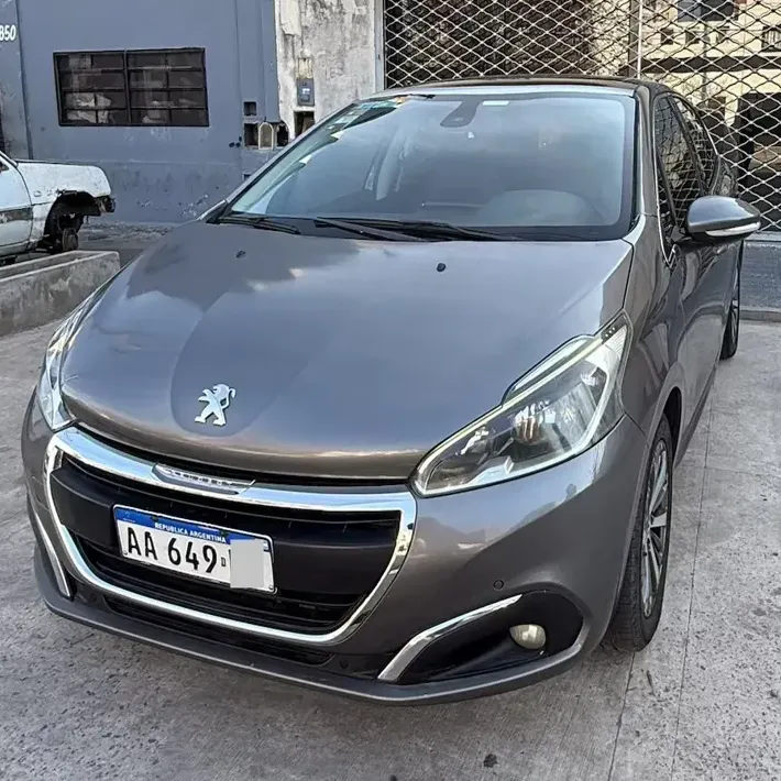 Peugeot 208 1.6 Feline Pack Cuir