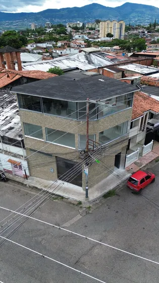 Mg Local En Alquiler Barrio Sucre Bajumbal