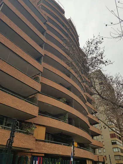 Los Militares / Alonso De Cordova / Metro Manquehue