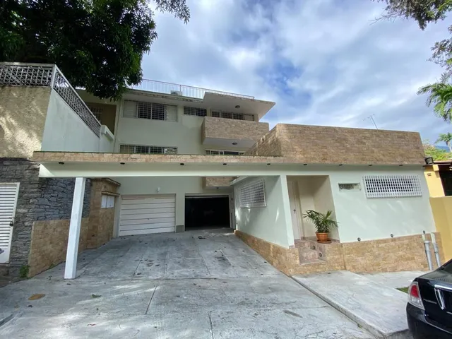 Se Vende Casa 380m2 4h+s/3.5b+s/4p Chuao 6123