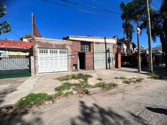 En Venta En El Palomar Galpon + Vivienda Nueva De 3 Ambientes Premoldeada Lote 430m F: 10292