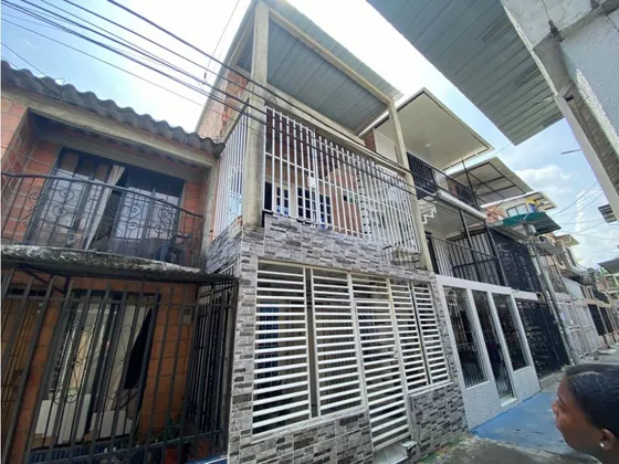 Casa En Venta Al Oriente De Cali Barrio Valle Grande 