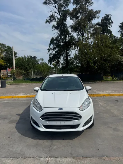 Ford Fiesta Kinetic 1.6 Se 120cv
