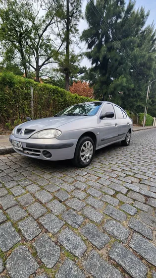 Renault Megane 1.6 Tric Pack