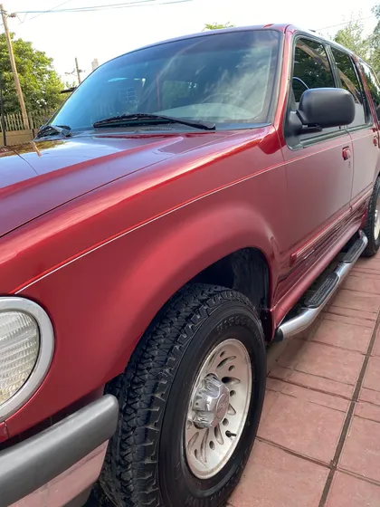 Ford Explorer 4.0 Xlt 4x2