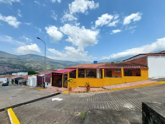 Venta Casa En La Urbanización Limorantino Altos De Gallardin