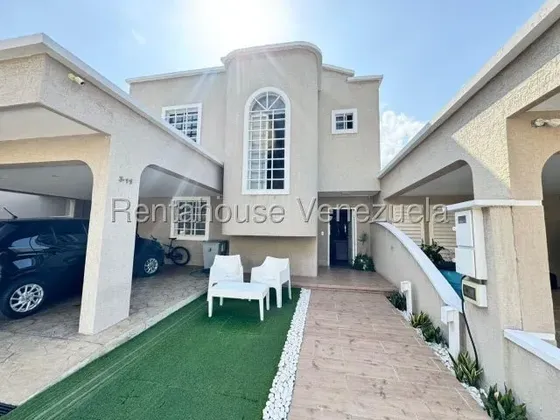 Casa En Venta En Urbanización Exclusiva Tipo Diseño Moderno: 4 Habitaciones, 3 Baños, Cocina Gourmet Y Terraza Privada @eloisabermudez.rah