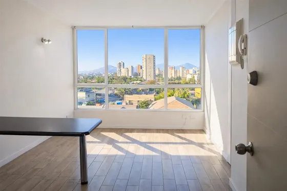 Departamento En Venta De 1 Dorm. En San Miguel
