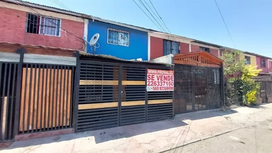 Casa En Venta De 2 Dorm. En Puente Alto