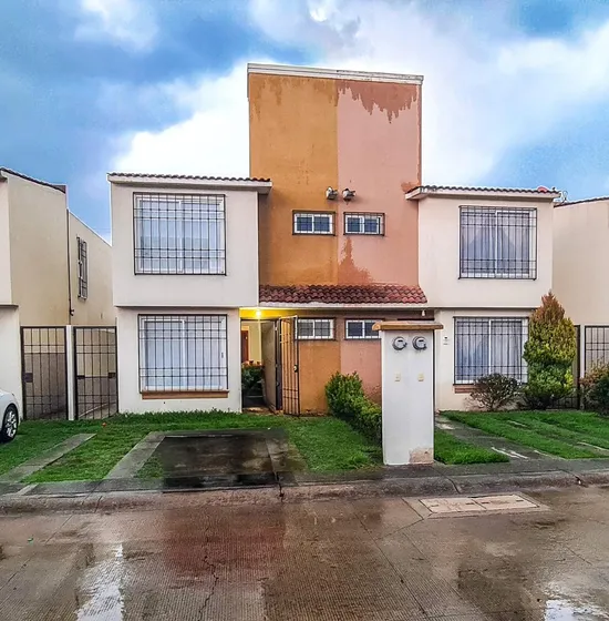 Venta De Casa En Fracc Las Misiones I , San Blas Otzacatipan, A 15 Min. De Aeropuerto Toluca