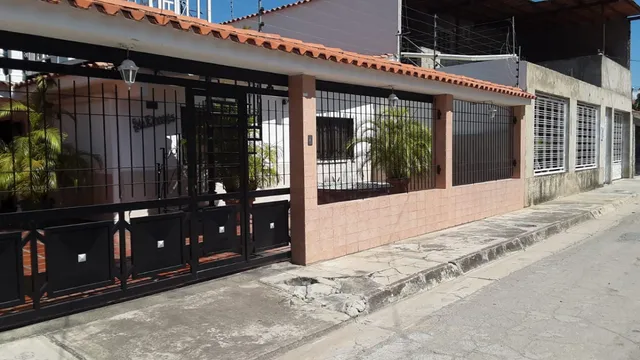 Venta De Una Casa Urb. Fundacagua, Sucre Cagua, Aragua.