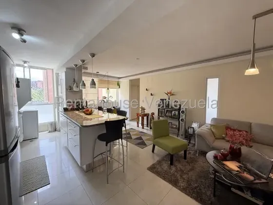 En Venta Apartamento En La Bonita Urbanización Guaicay Yc #27-2217