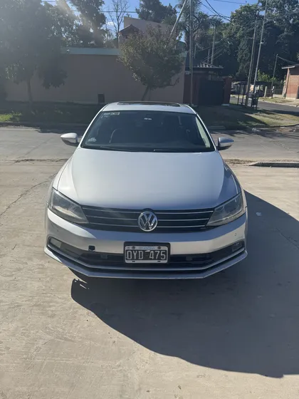 Volkswagen Vento 2.5 Advance Plus 170cv
