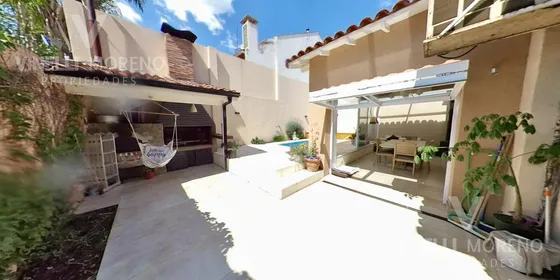 Chalet Pileta Cochera Zona Residencial